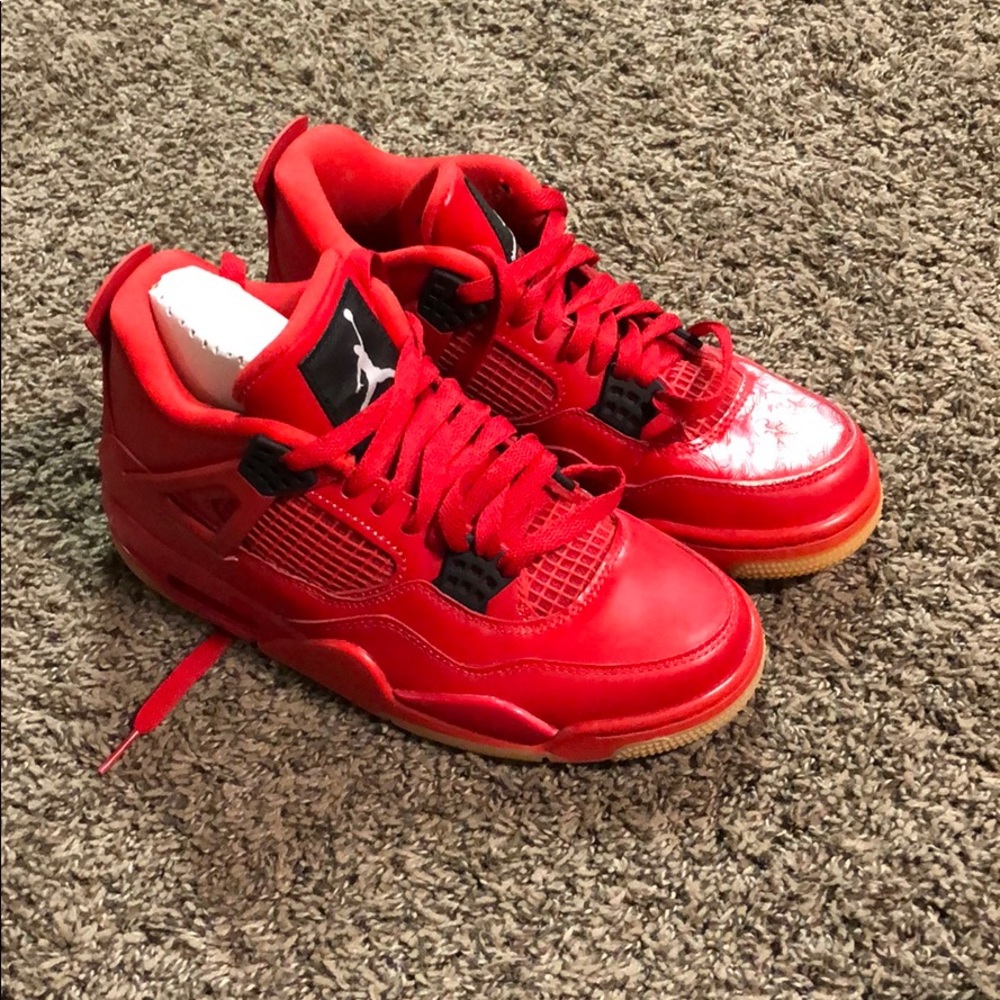 Wmns Air Jordan 4 Retros NRG ‘Singles Day’